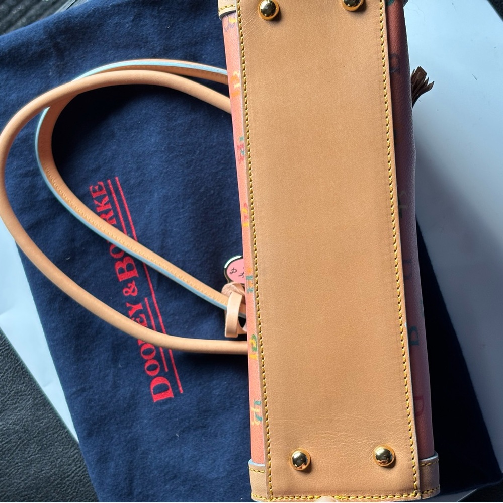 Vintage New Dooney & Bourke Handbag - Picture 2 of 5